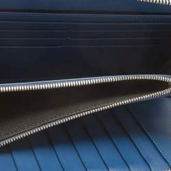 Pre Owned Burberry Blue Leather Zip Around Organizer Wallet 