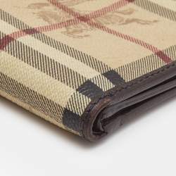 Pre Owned Burberry Beige/Brown Haymarket PVC and Leather Bifold Wallet
