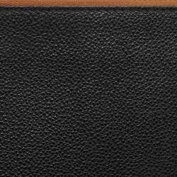 Pre Owned Burberry Black Leather Wristlet Zip Pouch