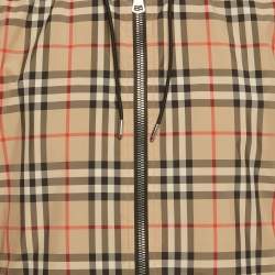 Pre Owned جاكيت بربري بقلنسوة قابل للعكس صناعي كاروهات أسود مقاس صغير جداً