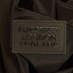 Pre Owned جاكيت بربري بقلنسوة قابل للعكس صناعي كاروهات أسود مقاس صغير جداً