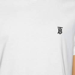 Pre Owned تي شيرت بربري قطن أبيض بالشعار المطبوع أكمام قصيرة مقاس متوسط - ميديوم