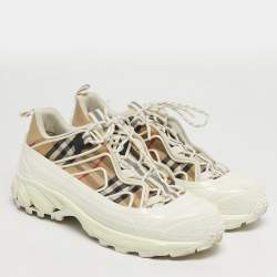 Pre Owned حذاء رياضي بربري قماش كاروهات هاوس أبيض/بيج ورباط مطاطي أرثر مقاس 43