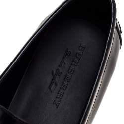 Burberry Black Leather Solway Chain Detail Slip On Loafers Size 42