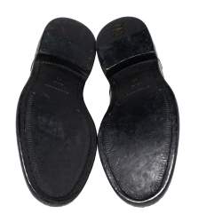 مملوكة مسبقًا حذاء بروغي بربري رايفورد جلد أسود غير متماثل مقاس 43