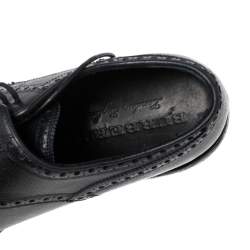 مملوكة مسبقًا حذاء بروغي بربري رايفورد جلد أسود غير متماثل مقاس 43