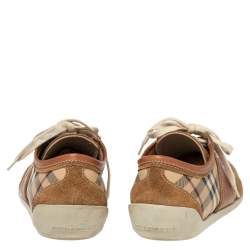 مملوكة مسبقًا حذاء رياضي بربري عنق منخفض كانفاس وسويدي بيج مقاس 41