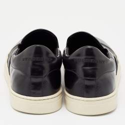 Pre Owned حذاء رياضي بربري سليب أون جلد أسود مقاس 43