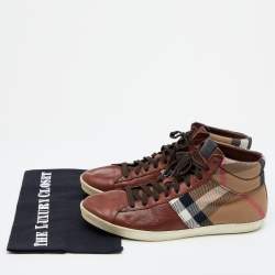 مملوكة مسبقًا حذاء رياضي بربري جلد وكانفاس كاروهات هاوس تشيك بيج/بني مقاس 41