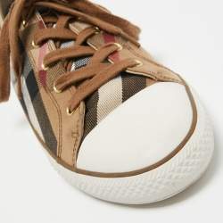 مملوكة مسبقًا Burberry Multicolor Check Canvas And Rubber Cap Toe Sneakers Size 44