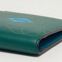 Pre Owned محفظة كارتتييه ماست دو كارتتييه جلد محفور أخضر/أزرق طيه مزدوجة