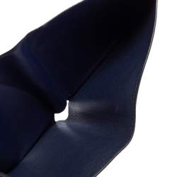 Pre Owned محفظة كارتييه موست دو كارتييه 6سي سي جلد أزرق ثنائية الطية