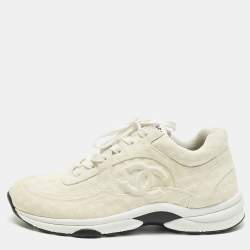 مملوكة مسبقًا Chanel CC Size 41 Cream Suede Lace Up Sneakers