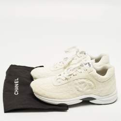 مملوكة مسبقًا Chanel CC Size 41 Cream Suede Lace Up Sneakers