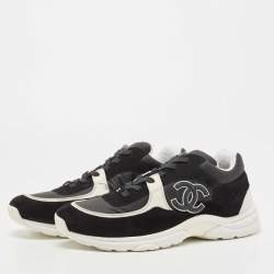 Chanel Sneakers White Suede Leather ref.223189 - Joli Closet