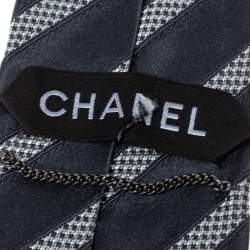 Pre Owned Chanel Vintage Navy Blue Geometric Print Silk Jacquard Tie 