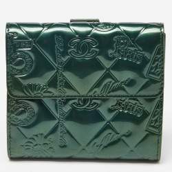 Chanel Green Patent Leather Symbols Lucky Charm Compact Wallet