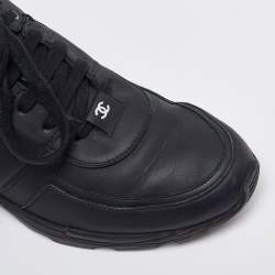 Pre Owned Chanel Black/White Leather CC Low Top Sneakers Size 45