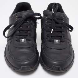 Pre Owned Chanel Black/White Leather CC Low Top Sneakers Size 45