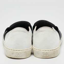 Chanel Navy Blue/White Leather CC Slip On Sneakers Size 40