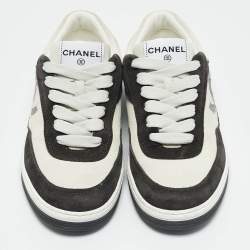 Chanel Black/Off White Suede Interlocking CC Logo Low Top Sneakers Size 39