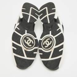 Pre Owned Chanel CC Size 46 White/Grey Leather and Suede Lace Up Sneakers