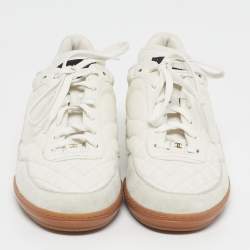 مملوكة مسبقًا Chanel CC Size 42 White/Grey Leather and Nylon Lace Up Sneakers