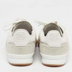 مملوكة مسبقًا Chanel CC Size 42 White/Grey Leather and Nylon Lace Up Sneakers