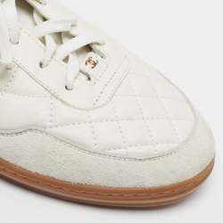 مملوكة مسبقًا Chanel CC Size 42 White/Grey Leather and Nylon Lace Up Sneakers