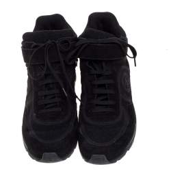 Pre Owned حذاء رياضي شانيل CC مرتفع من أعلى سويدي وقماش أسود مقاس 41