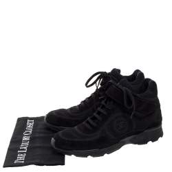 Pre Owned حذاء رياضي شانيل CC مرتفع من أعلى سويدي وقماش أسود مقاس 41