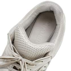 مملوكة مسبقًا حذاء رياضي شانيل منخفض من أعلى سي سي شبك وجلد بيج/ أبيض مقاس 41