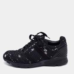 Pre Owned Chanel Black Tweed and Leather Low Top Sneakers Size 41
