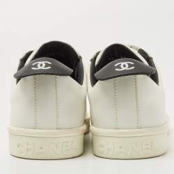 Chanel White Leather Interlocking CC Logo Low Top Sneakers Size 41.5