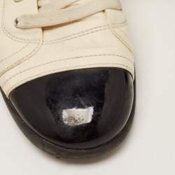 Chanel Cream/Black Leather and Patent CC Cap Toe Low Top Sneakers Size 42