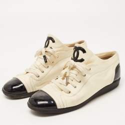 Chanel Cream/Black Leather and Patent CC Cap Toe Low Top Sneakers Size 42