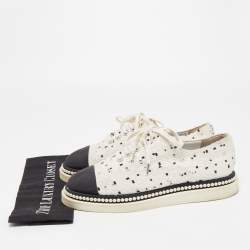 Chanel Monochrome Tweed and Canvas Cap Toe Faux Pearl Trim Oxfords Sneakers Size 42