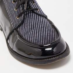 Chanel Black/Navy Blue Patent Leather and Fabric CC Lace Up Derby Size 41