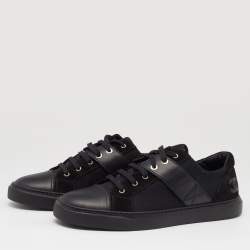 مملوكة مسبقًا Chanel Black Leather and Canvas CC Low Top Sneakers Size 41