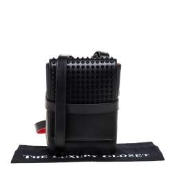مملوكة مسبقًا Christian Louboutin Black Leather Studded Benech Reporter Crossbody Bag