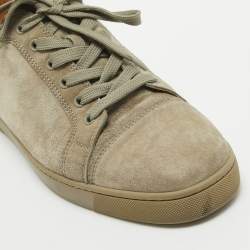 مملوكة مسبقًا Christian Louboutin Grey Suede Low Top Sneakers Size 45.5