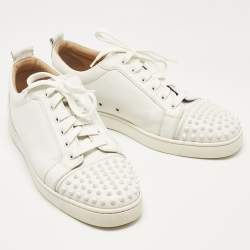 مملوكة مسبقًا Christian Louboutin White Leather Louis Junior Spikes Lace Up Sneakers Size 43.5