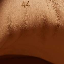 مملوكة مسبقًا Christian Louboutin Neon Orange Suede Louis Junior Spikes Sneakers Size 44