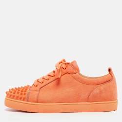 مملوكة مسبقًا Christian Louboutin Neon Orange Suede Louis Junior Spikes Sneakers Size 44
