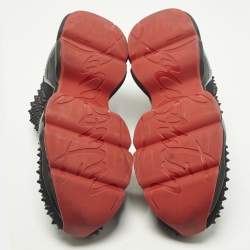 مملوكة مسبقًا حذاء رياضي كريستيان لوبوتان قماش مرن أسود مرصع سبايك على نعل خارجي سليب أون نعل سميك مقاس 40.5