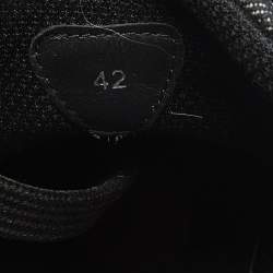 Pre Owned حذاء رياضي كريستيان لوبوتان لوي جونيور قماش جينز أسود مرصع مقاس 42