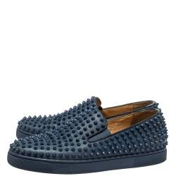 مملوكة مسبقًا حذاء رياضي كريستيان لوبوتان رولر بوات جلد أزرق مرصع سبايك سليب أون مقاس 43