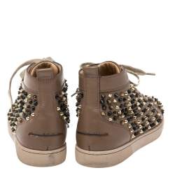 مملوكة مسبقًا Christian Louboutin Dark Beige Leather Louis Orlato Spike High Top Sneakers Size 40.5