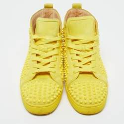 مملوكة مسبقًا حذاء رياضي كريستيان لوبوتان لوي سويدي أصفر مرصع سبايك عنق مرتفع مقاس 43