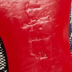 Pre Owned Christian Louboutin Black/White Woven Fabric Dandelion Tassel Slip On Loafers Size 40.5